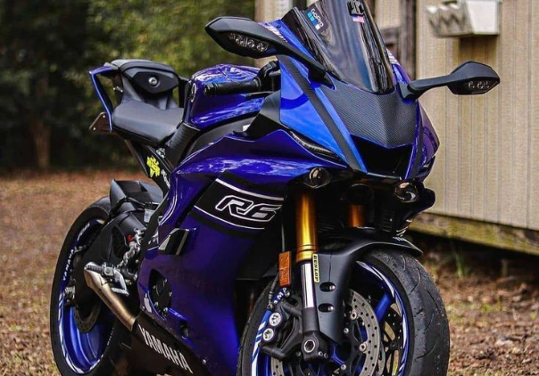 Yamaha R6